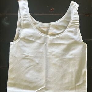 SOLD!! NWOT Shapermint Essentials Tank Cami Size M